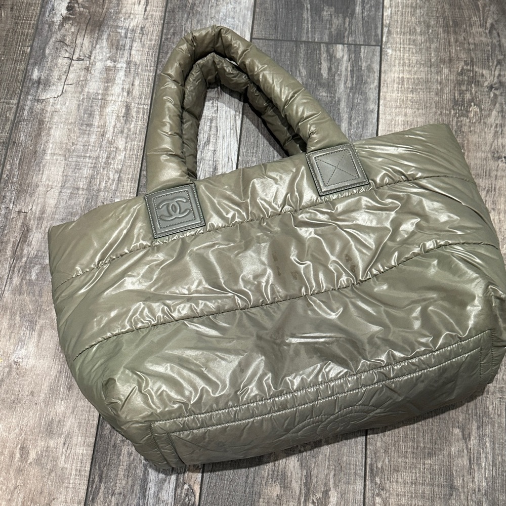 Chanel Quilted reversible Metallic Tote Bag coco Cocoon bag